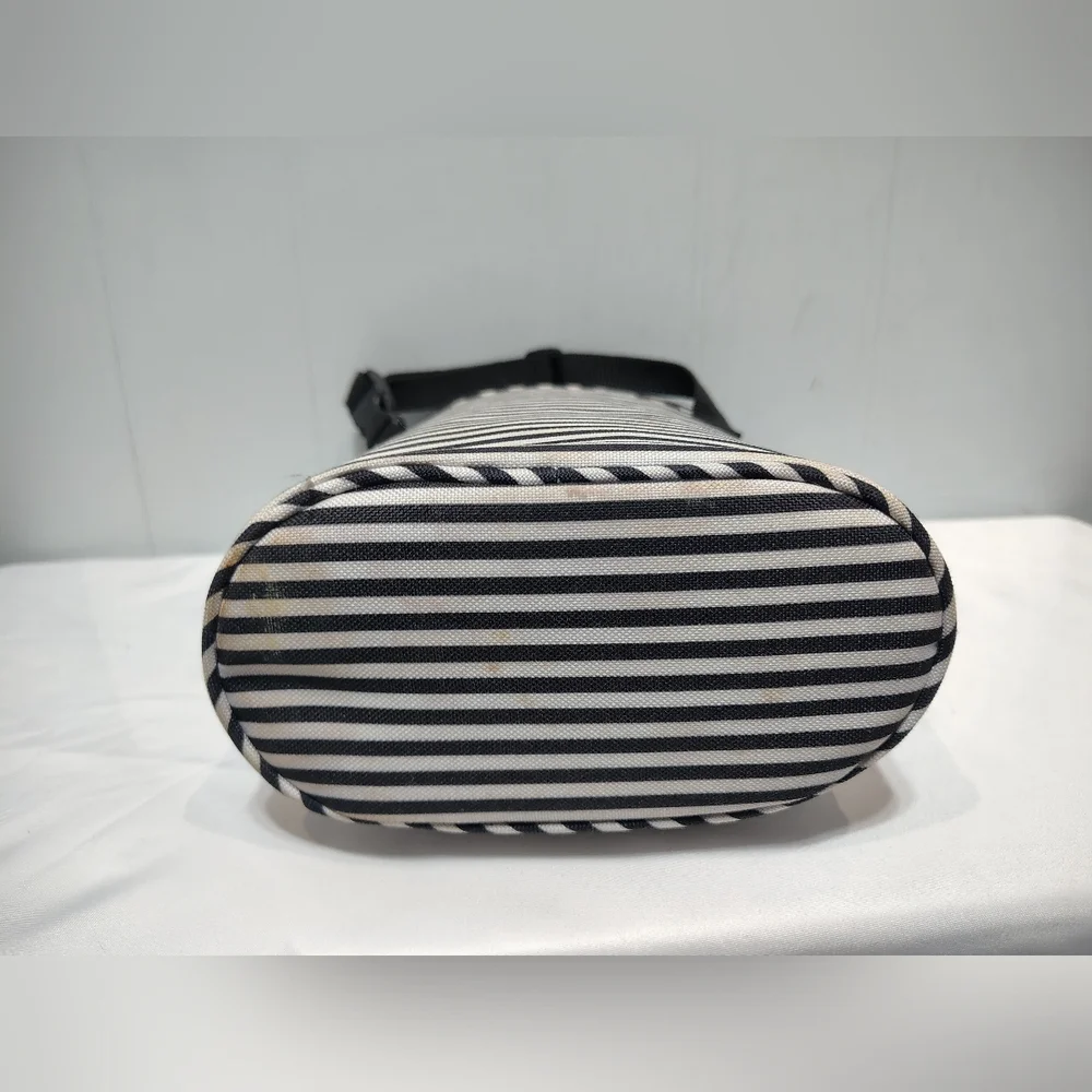 Skip Hop Grab & Go Double‎ Bottle Cooler 24 oz Black White Stripe Insulated